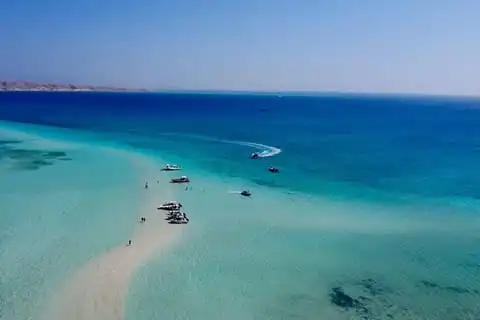 Abo Minqar White Island private boat destination in Hurghada