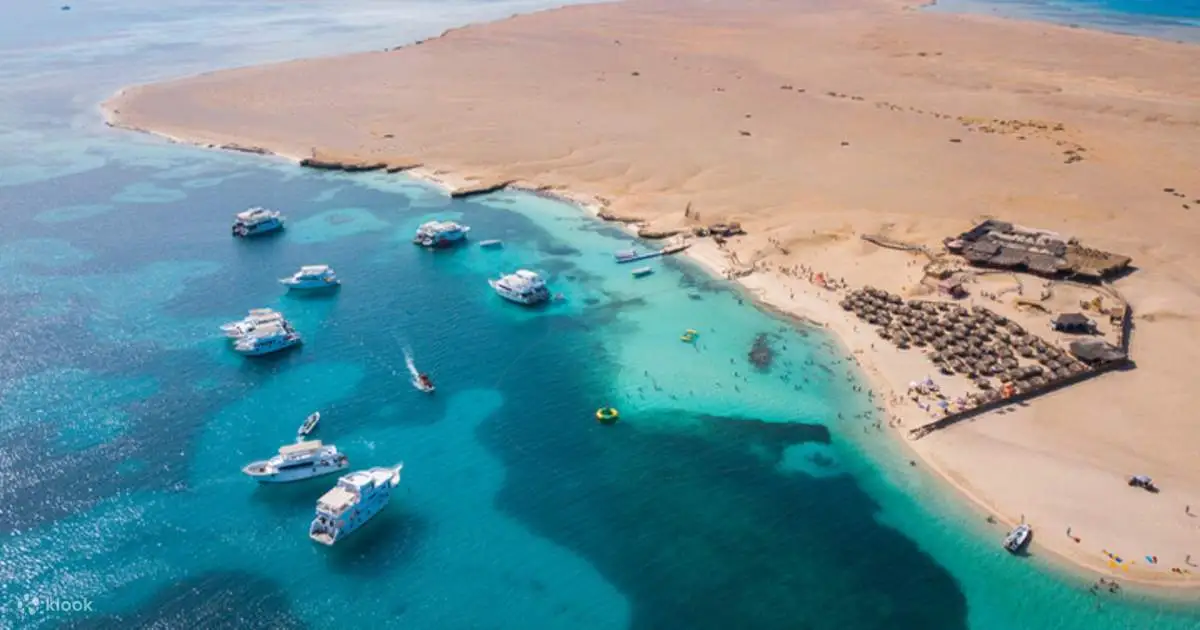 Paradise Island private boat destination in Hurghada